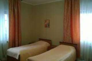 Гостиница Пилигрим Отель Всеволожск Стандартный двухместный номер с 2 отдельными кроватями-6